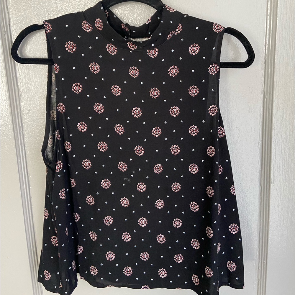 semi-turtle neck tank blouse
